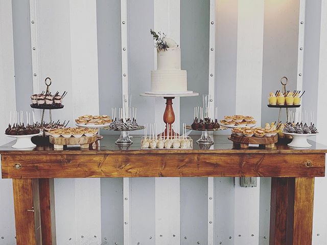 You know we love weddings around here at Alleycakes?! Well...we are getting back to catering more directly to our brides and weddings! We are running a special for weddings from April to July to receive 10% off their total!! Inquire today to learn more && let us make your big day a little sweeter! ((Exceptions apply)) #alleycakes #alleycakesweddings #floridaweddings #jacksonvilleweddings #madewithlove #beachesdessertplace #madefromscratch #livingmypassion #dessertdisplay